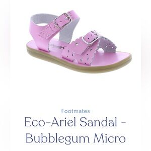 BRAND NEW NEVER WORN Footmates toddler sandal size 6!